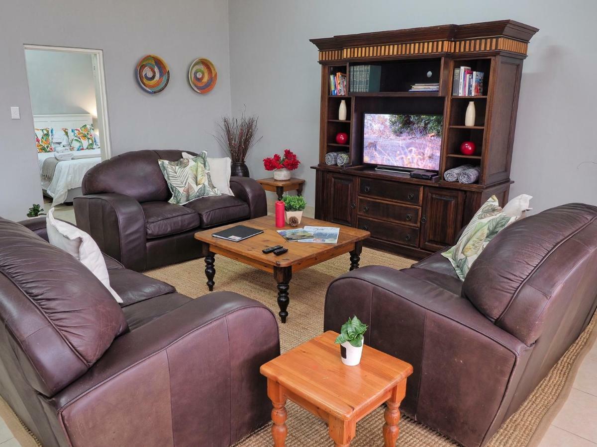 Poinsettia Family Cottage هازيفيو المظهر الخارجي الصورة