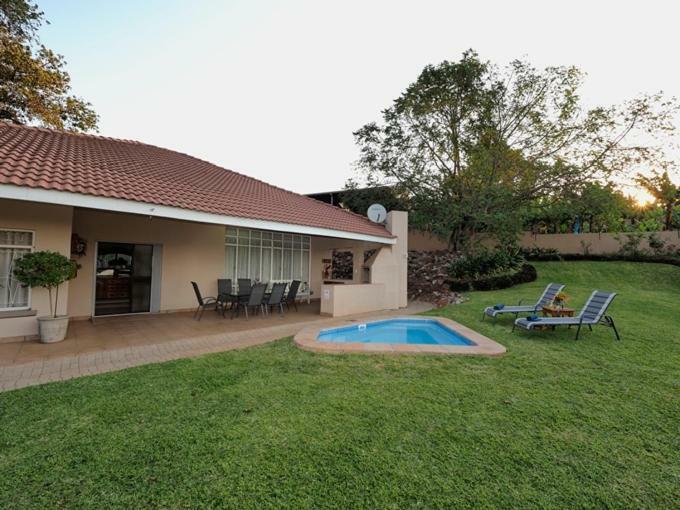 Poinsettia Family Cottage هازيفيو المظهر الخارجي الصورة